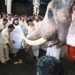 Reliance : अनंत अंबानी ने केरलम के दो मंदिरों को दिए 6 करोड़ के दान, जीर्णोद्धार के लिए अलग से देंगे 12 करोड़