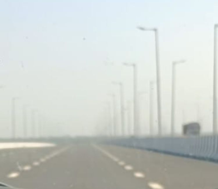 Delhi Mumbai Expressway: दिल्‍ली- मुंबई एक्‍सप्रेसवे पर बड़ी दुर्घटना, आपस में टकराए तीन  वाहन, चार लोगों की मौत