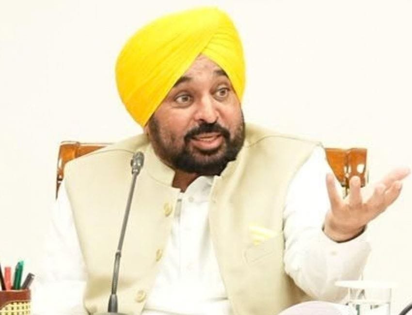 Punjab: भगवंत मान सरकार ‘ जागत श्री गुरु ग्रंथ साहिब सत्कार कानून’ को करेगी मजबूत, कमेटी के साथ बैठक कल