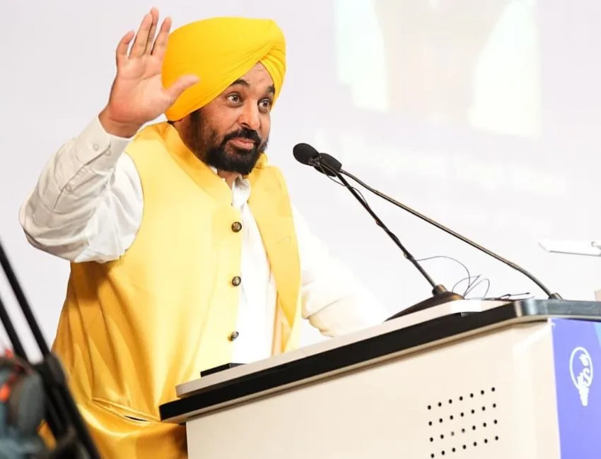 पंजाब के मुख्‍यमंत्री भगवंत मान ने मोहाली में आइएसबी के लीडरशिप सम्‍मेलन 2026 को संबोधित किया। (फोटो सौजन्‍य पंजाब डीपीआरओ)