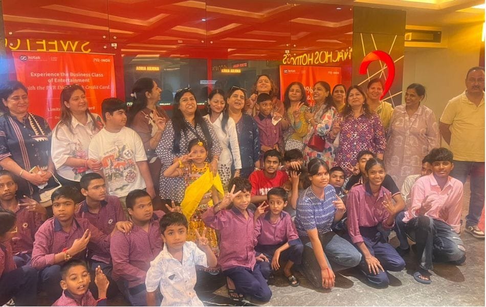 पानीपत में रोटरी क्लब ने पीवीआर में स्पेशल बच्चों के लिए 'हनुमान अंश' मूवी का विशेष शो आयोजित करवाया। (फोटो सौजन्य रोटरी क्लब, पानीपत)