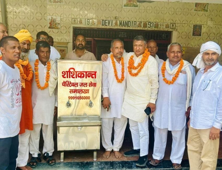 Social Service: हरियाणा के पानीपत जिले के चुलकाना के शशिकांत कौशिक पूरे क्षेत्र में समाज सेवा का अनूठा मिशन चला रहे हैं। (फाइल फोटो)