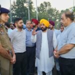 Punjab Hockey: पंजाब के सीएम भगवंत मान ने जालंधर के बर्लटन पार्क स्‍टेडियम में एशियाई हॉकी चैंपियंस ट्रॉफी की तैयारियों का जायजा लिया। (फोटाे सौजन्‍य डीपीआरओ)