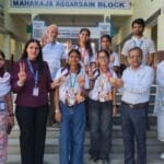 Panipat SD PG College: पानीपत की एसडी पीजी कॉलेज की म‍हिला टीम का कुरुक्षेत्र‍ विश्‍वविद्यालय में रनर अप रहने के बाद कॉलेज परिसर पहुंचने पर स्‍वागत किया गया। (फोटो सौजन्‍य एसडीपीजी कॉलेज)